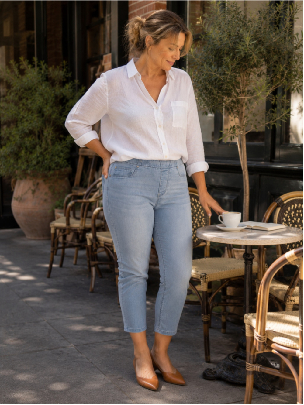 Liverpool The Crop Pull On Size 12 Light Wash Slim Elastic Waist Comfortv